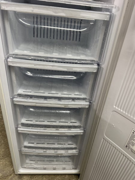 Mitsubishi Electric 160L Upright Single Door Vertical Freezer MF-U160B-W-A Carousel 15