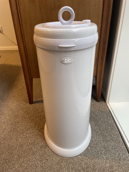 Ubbi nappy bin Carousel 1