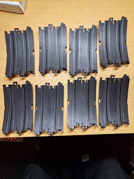 Afx/tomy loop track pieces Carousel 1