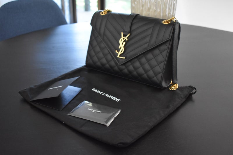 Yves Saint Laurent Envelope Medium Black Bag63612156454402111