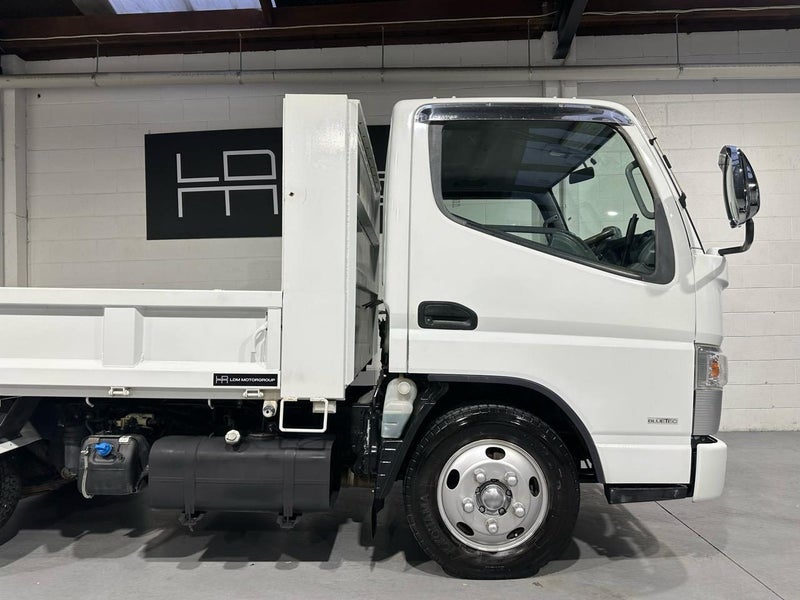 2012 Mitsubishi Canter62867853231874112