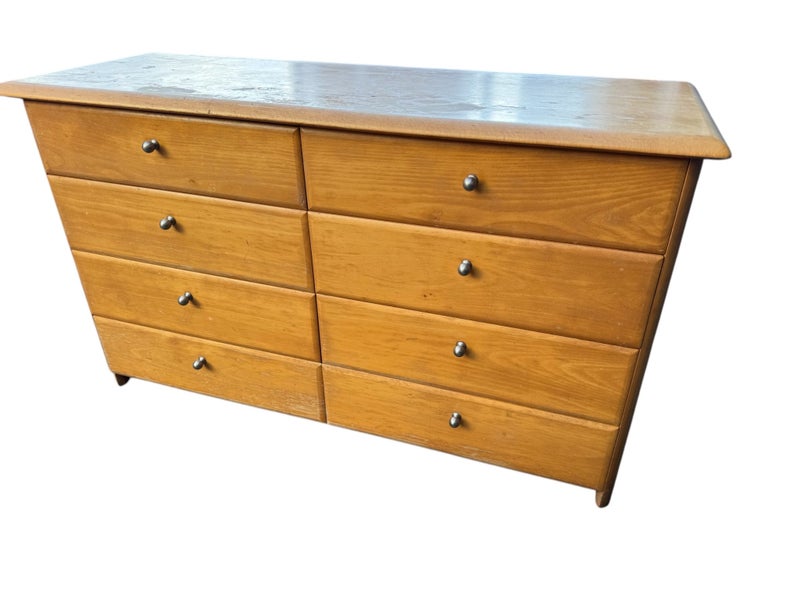 Beautiful Millbrook oak Lowboy/ Dresser- Fully restored Carousel 2