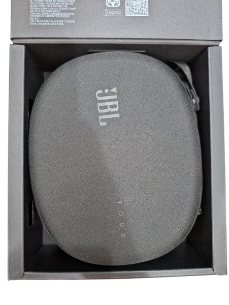 JBL Tour One M2 Headphones Carousel 2
