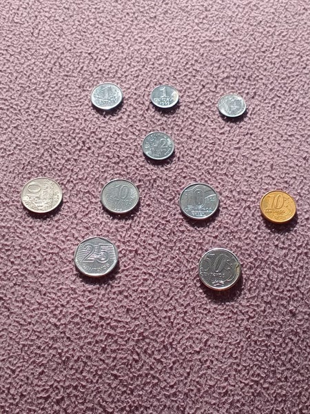 Brazil mix of 10 coins Carousel 1