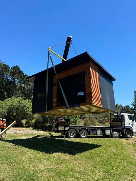 Transportable Cabin Carousel 6
