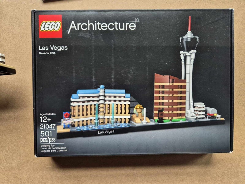 Architecture Skylines Las Vegas 21047 LEGO Carousel 2