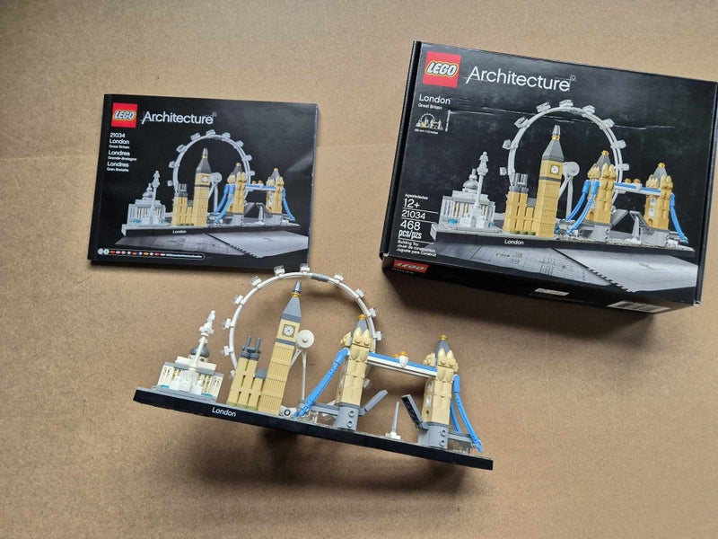 Architecture Skylines London 21034 LEGO Carousel 1
