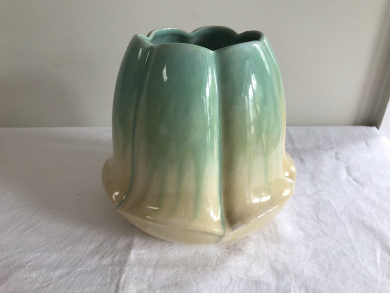 Unique Vintage Newton Artware Vase62863237904641112