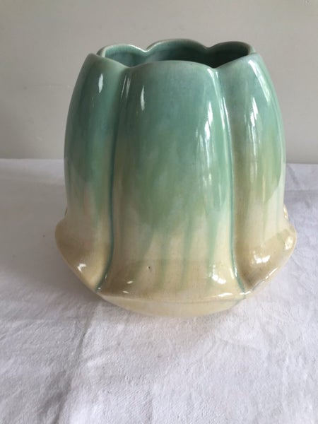 Unique Vintage Newton Artware Vase62863237904641113