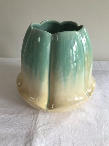 Unique Vintage Newton Artware Vase62863237904641114