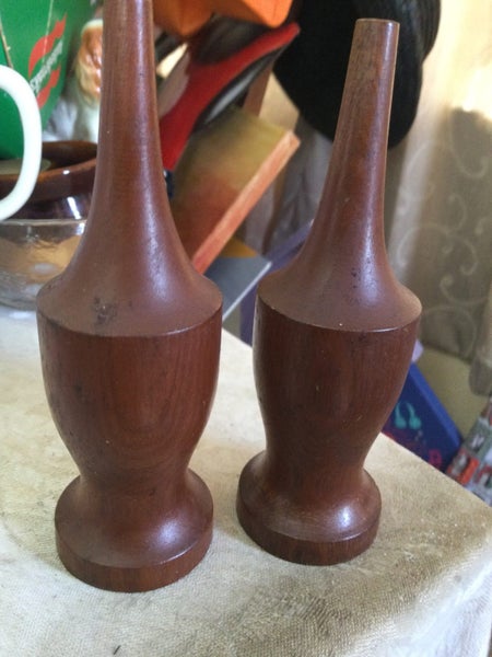 WOODEN SALT AND PEPPER SHAKERS Carousel 1
