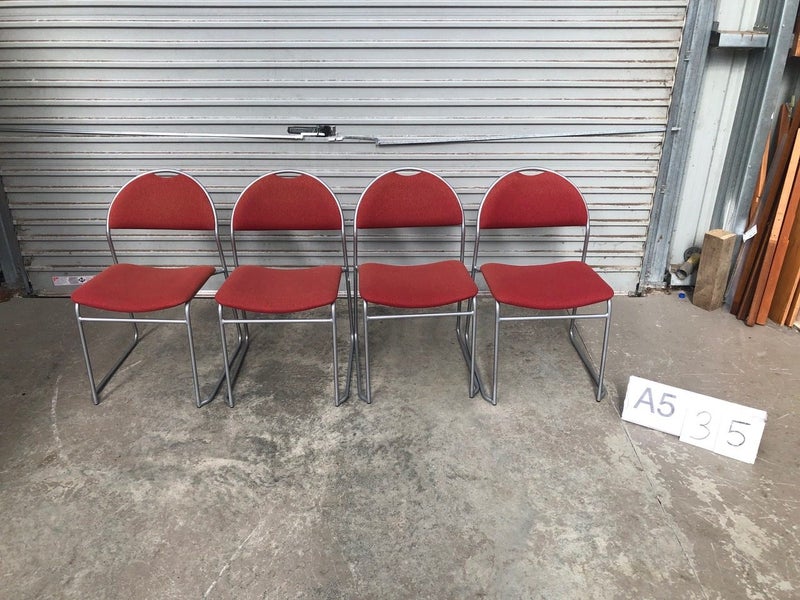 A535 C11 - 4x Red Chairs Carousel 1