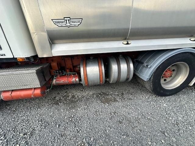 2006 Freightliner Century BLOWER TRUCK AND TRAI...62863273079554112
