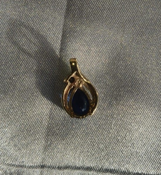 Gold Sapphire &Diamond Pendant Carousel 2