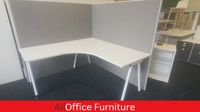 White corner desk / small L shaped office desk Carousel 1
