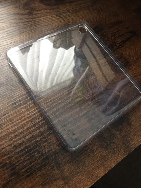 Kobo Libra Colour Clear Case Carousel 1