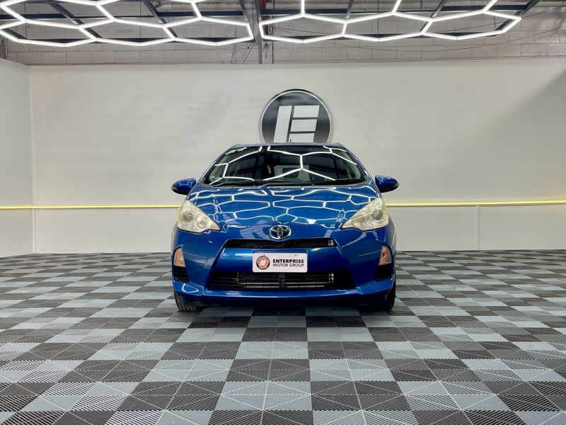2013 Toyota Aqua S HYBRID GREAT COLOUR62863264788482112