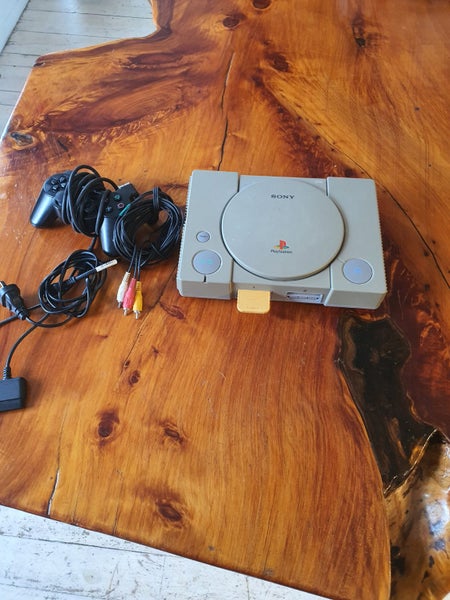 PS1 Console Carousel 1