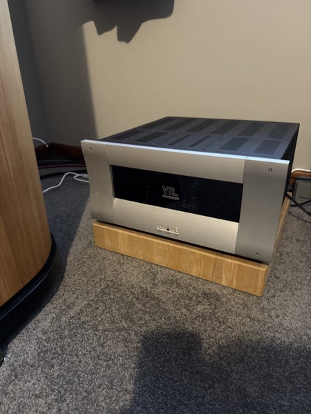 VTL MB450 monoblocks. Carousel 1