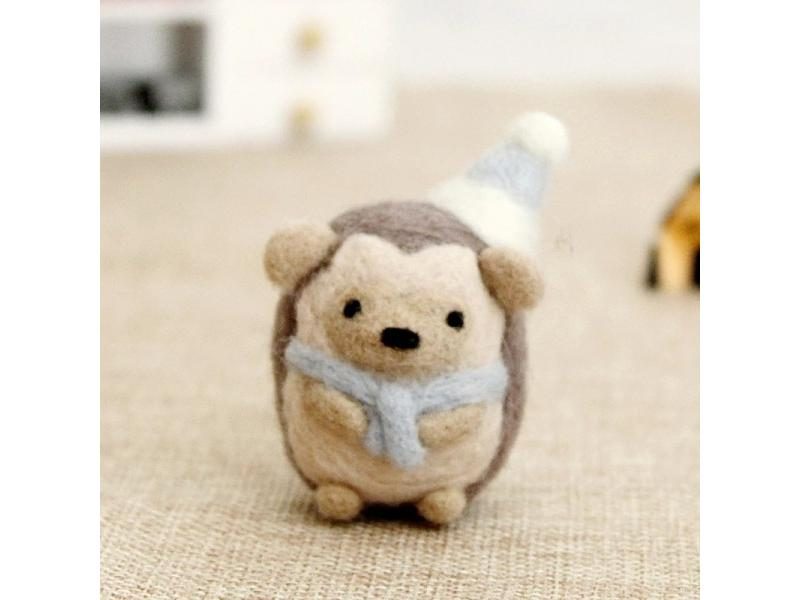 Non-Finished Felt Kit Creative DIY Handmade Needle Beginner Animal Hedgehog Carousel 1