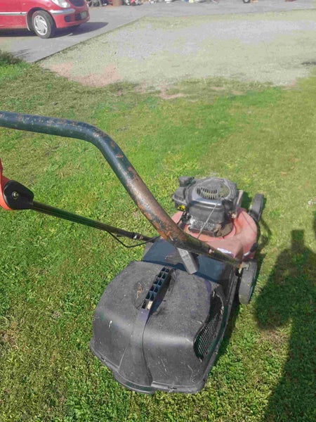 LAWNMASTER LAWNMOWER Carousel 2