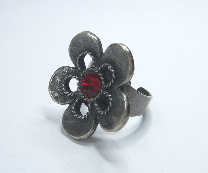 Israeli Pewter Flower Ring - Red Carousel 2