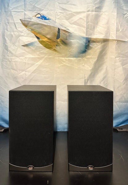 Klipsch Reference IV RB61 Bookshelf Speakers Carousel 1