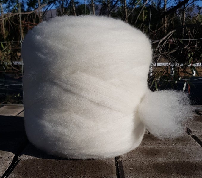 Carded White Natural Wool Fibre 1kg ( FREE SHIPPING ) Carousel 2
