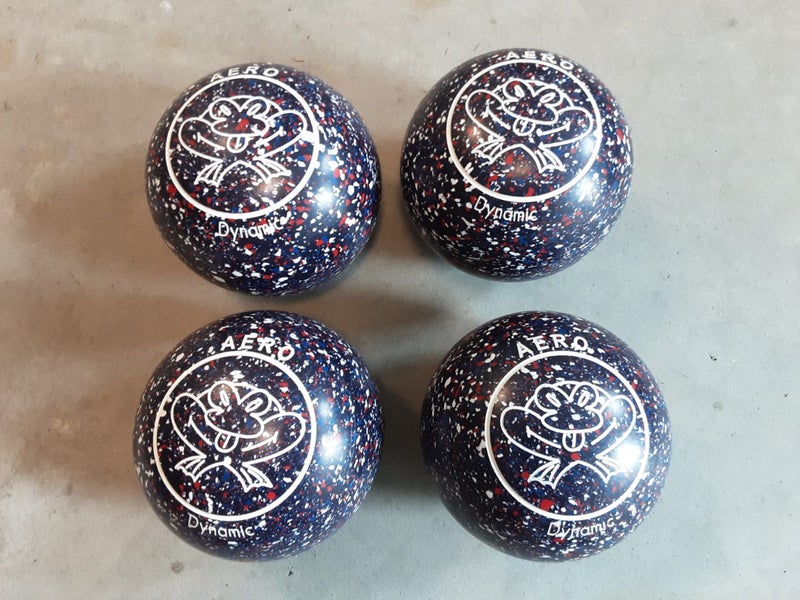 Lawn bowls (Size 3) Carousel 2