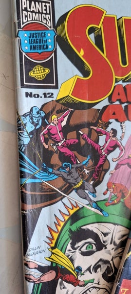 3 x comics - DC, Marvel, Planet Carousel 2