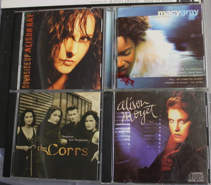 4 Cds Female Artists Carousel 1