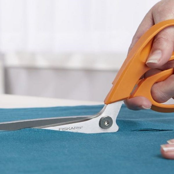 Curtains Cutting Carousel 1