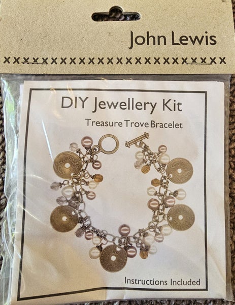 John Lewis- DIY Jewellery Kit Carousel 1