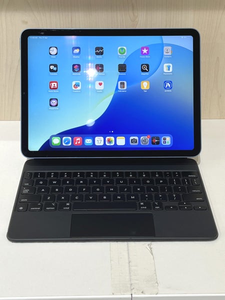 DT Deal! iPad Air 5th 10.9" M1 WiFi 256GB Blue with Magic Keyboard Carousel 1