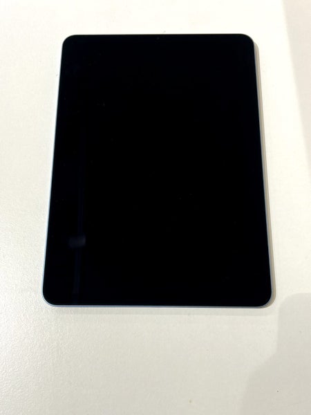DT Deal! iPad Air 5th 10.9" M1 WiFi 256GB Blue with Magic Keyboard Carousel 2