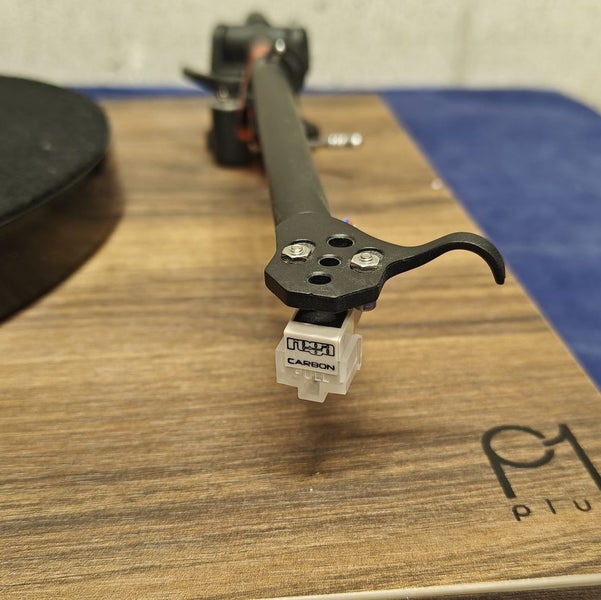 Rega Planar 1 Plus **EX-DISPLAY** Carousel 2