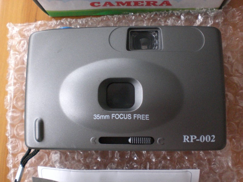 35mm Free Focus Camera RP-002 Carousel 2