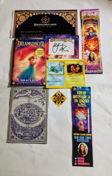 Bookmark signed by author graci Kim + dreamslinger promo items / merchandise Carousel 1