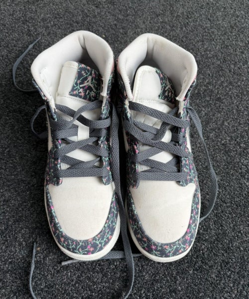 Girls Nike Air high top shoes Carousel 5