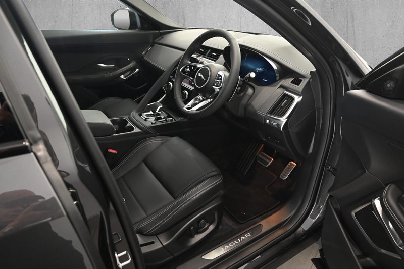 2025 Jaguar E-PACE P250 R-Dynamic Se 2.63612168017923111