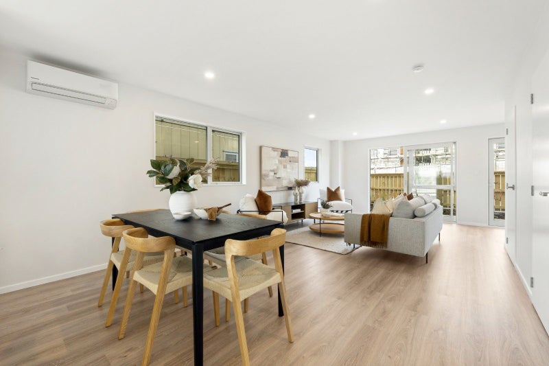 Your Gateway to Karaka Village64371096253185113