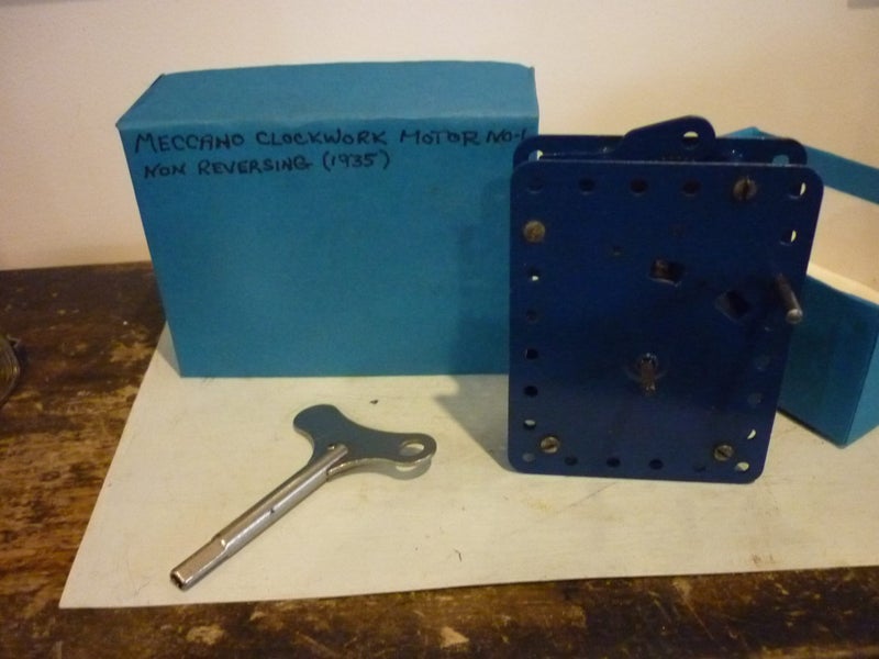 MECCANO VINTAGE LARGE MOTOR NON REVERSING +KEY Carousel 2