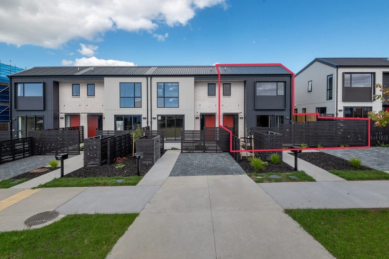 New Release! View this weekend. Lot 7962865855568002114