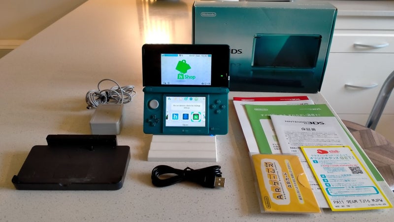 Modded Aqua Nintendo 3DS in box with SD card mod - Ping & Afterpay! Carousel 1