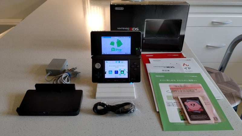 Modded Black Nintendo 3DS in box with SD card mod - Near mint! Carousel 1