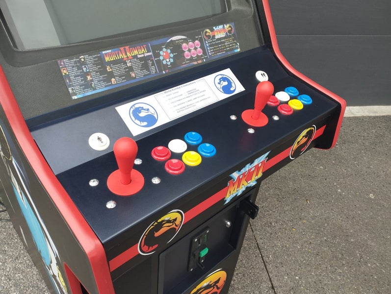 *Midway Mortal Kombat 2 Arcade - Original / Refurbished* Carousel 2