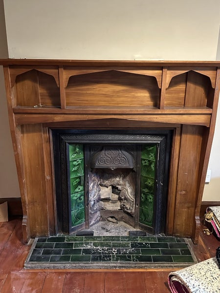 Fireplace surround Carousel 1
