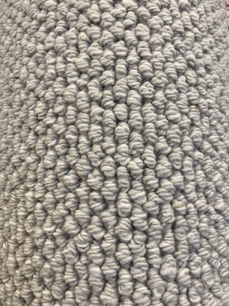 Auction 40- 3.30 x 3.60 metres Woolen cut pile carpet. Carousel 2