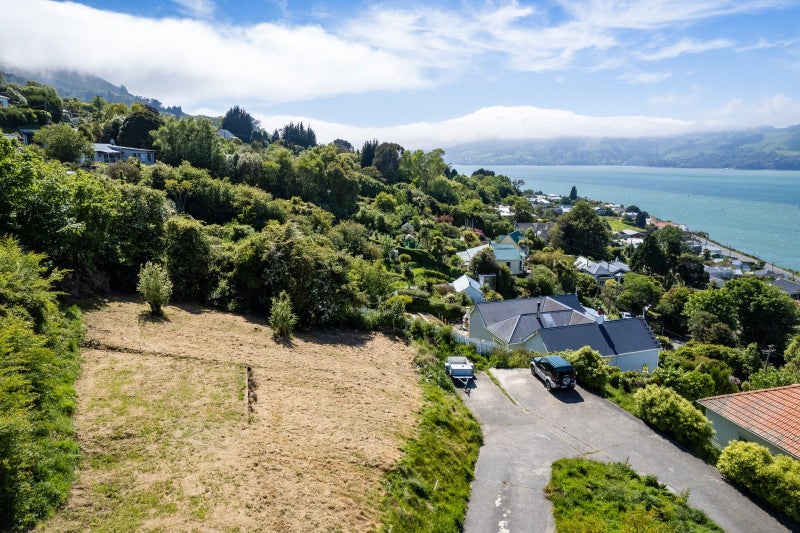 Harbour views, close to town, with plans62865851537282113