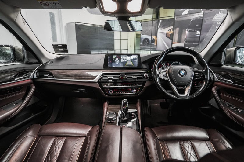 2020 BMW 530d Sedan Luxury Line62863271066115111